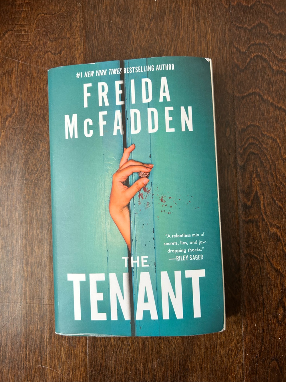 Novell - The Tenant - Freida McFadden